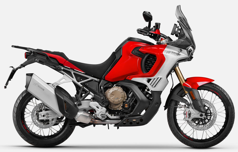 mv agusta présente la nouvelle enduro veloce 2026 et fait battre le coeur des aventuriers avec plus d’équipement et deux nouvelles couleurs 19