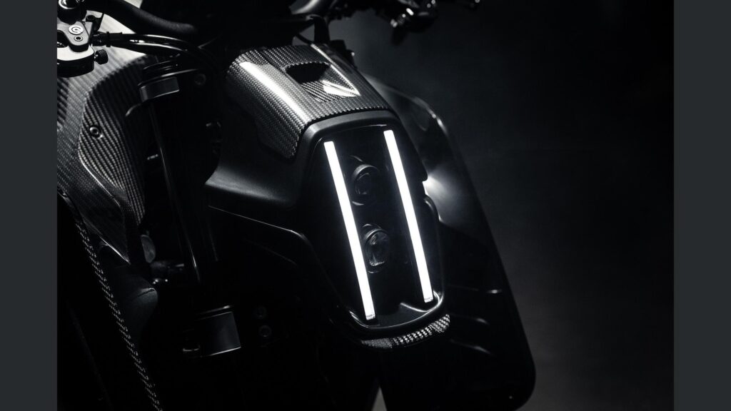 seulement 100 exemplaires ce missile autrichien retravaillé par brabus promet des sensations dignes d’une hypercar 19