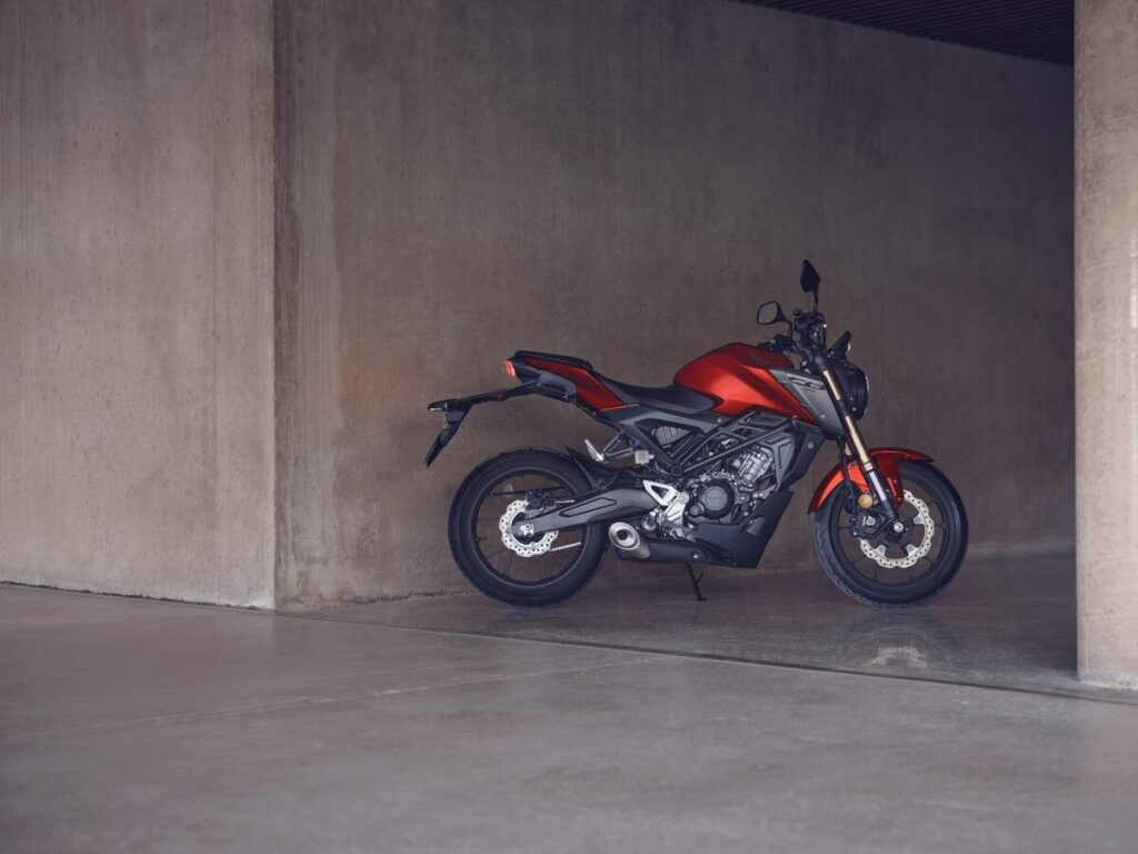 26ym honda cb125r