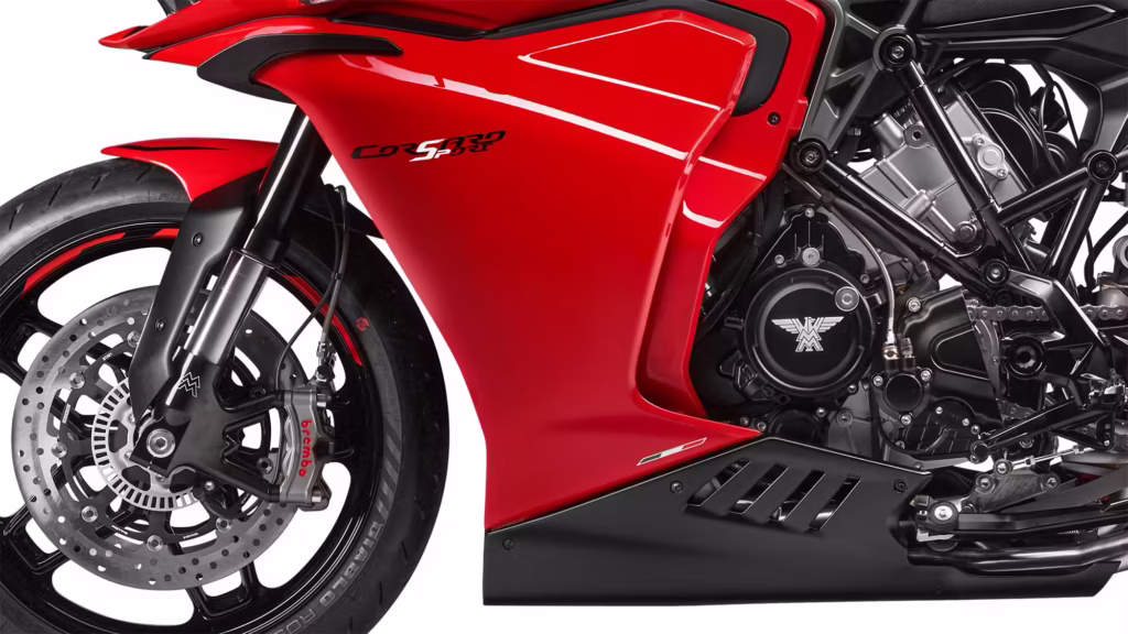 ce nouveau missile italien veut bousculer les japonaises la moto morini corsaro sport 750 v twin arrive en europe avec look de motogp et pneu arrière de superbike 6