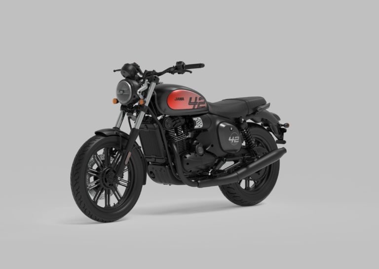 cette légende tchèque des années 50 revient par la grande porte jawa choisit la france pour relancer deux petites 350 néo rétro taillées pour le quotidien 33