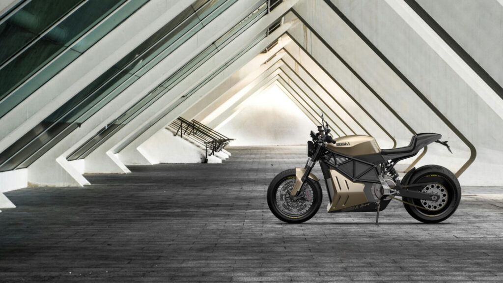 cette marque espagnole affirme avoir réglé le plus gros problème des motos électriques sa bbm hiro récupère 100 km d’autonomie en seulement 9 minutes 7