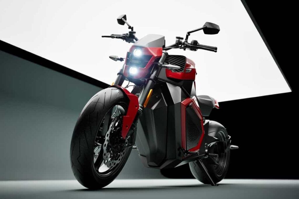 cette moto électrique tout droit sortie de la science fiction arrive en europe 1