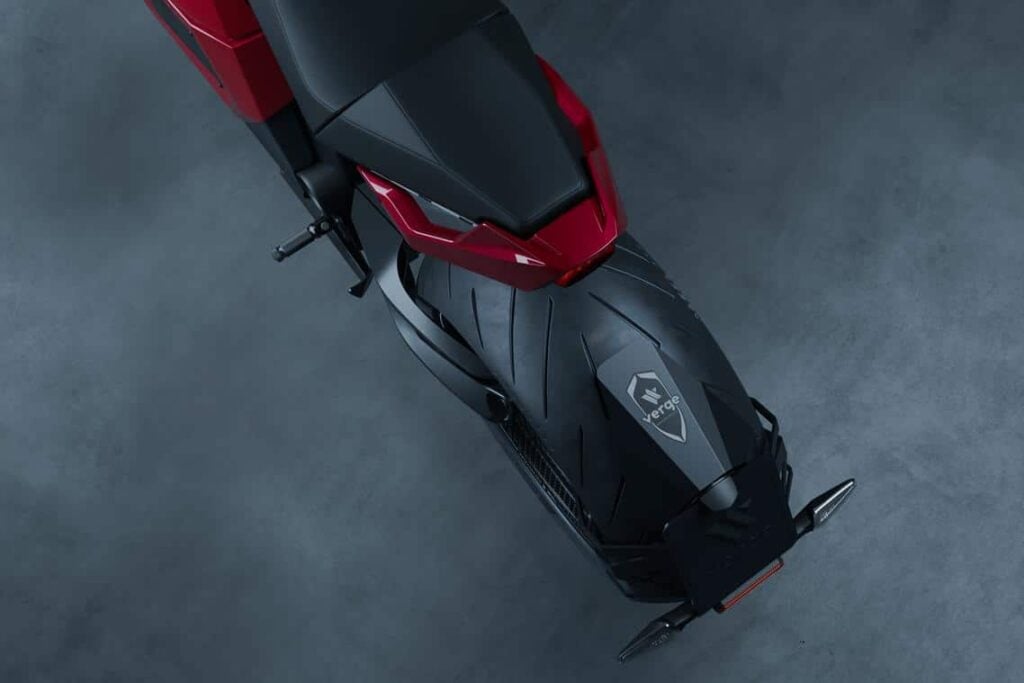 cette moto électrique tout droit sortie de la science fiction arrive en europe 10