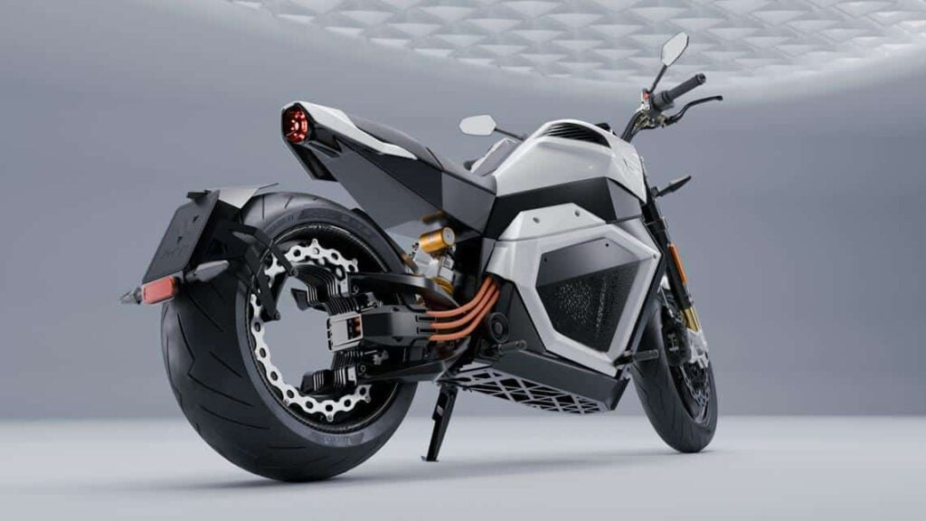 cette moto électrique tout droit sortie de la science fiction arrive en europe 4