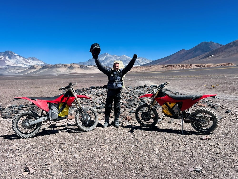 il y a une chose qu'une moto à essence ne pourra jamais faire mais que seule une électrique peut réaliser 1