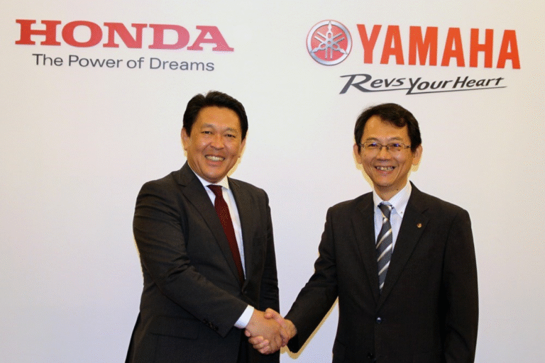 la chine et l'inde progressent si rapidement que honda et yamaha ont dû prendre une mesure sans précédent unir leurs forces pour fabriquer des motos ensemble