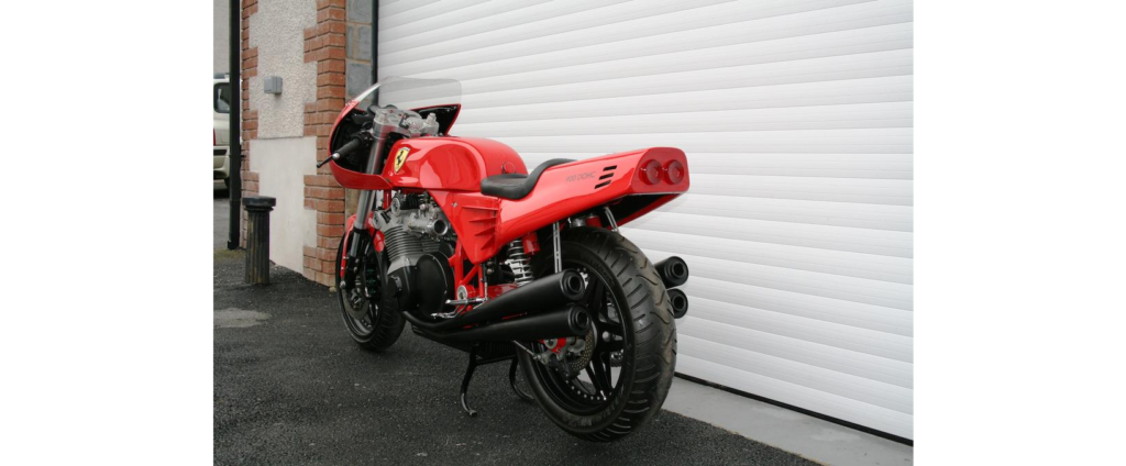 la moto ferrari a bel et bien existé sa construction a duré 24 ans et elle a coûté plus cher qu'un yacht pour finir en échec total 3