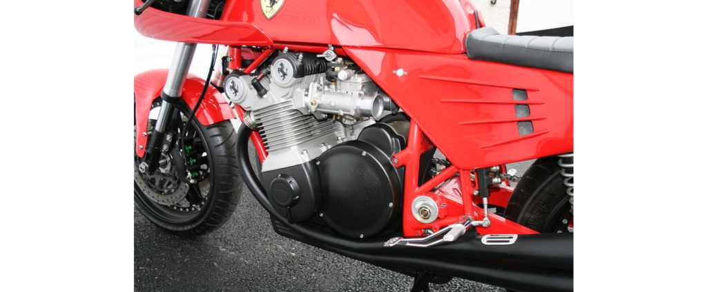 la moto ferrari a bel et bien existé sa construction a duré 24 ans et elle a coûté plus cher qu'un yacht pour finir en échec total 8