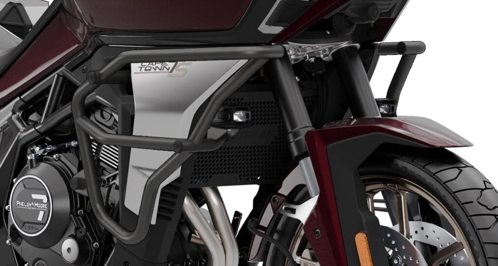 les chinois viennent de faire renaître une autre marque de motos européenne légendaire et leur premier modèle est un fantastique trail qui rivalise avec kawasaki 11