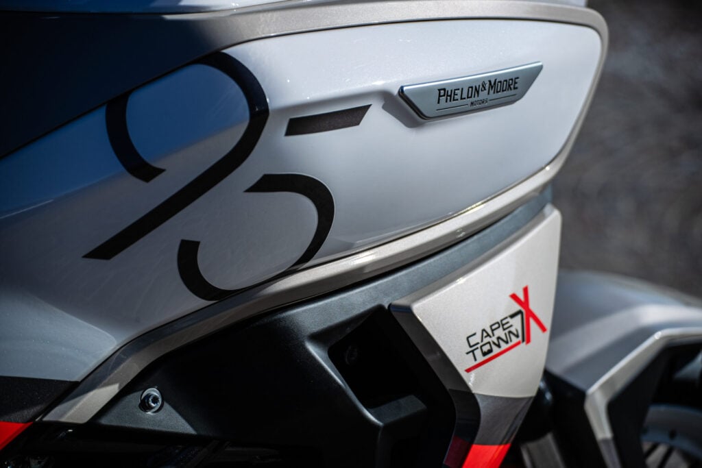 les chinois viennent de faire renaître une autre marque de motos européenne légendaire et leur premier modèle est un fantastique trail qui rivalise avec kawasaki 29