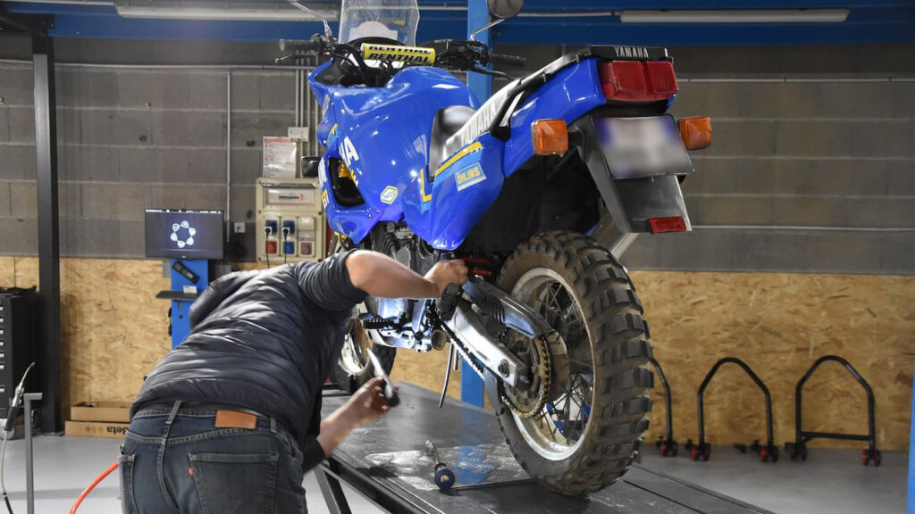 l’europe vient de trancher pas de contrôle technique moto obligatoire pour l’instant, bruxelles parie plutôt sur de meilleures routes, la formation et la sensibilisation des automobilistes 1