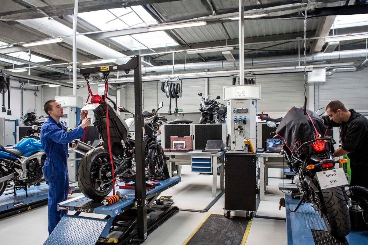 l’europe vient de trancher pas de contrôle technique moto obligatoire pour l’instant, bruxelles parie plutôt sur de meilleures routes, la formation et la sensibilisation des automobilistes