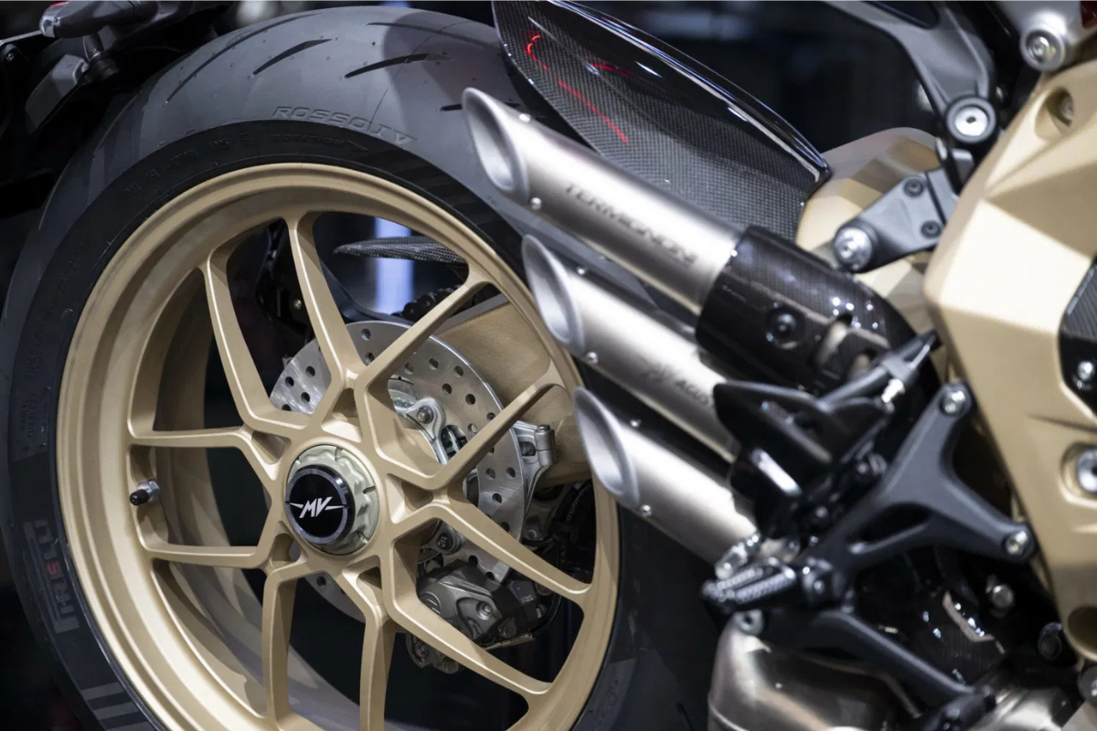 mv agusta veut des motos pour “tout le monde” comment la marque la plus intouchable d’italie prépare des modèles (presque) abordables