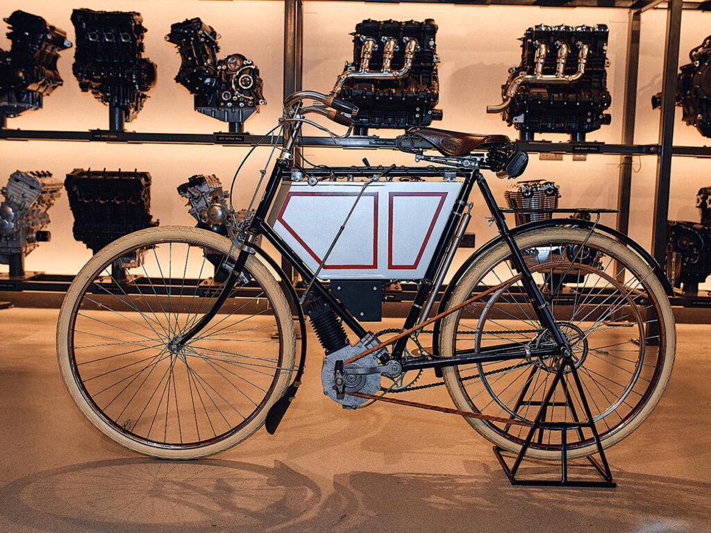 triumph 1901 factory shoot