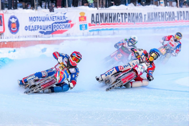 ces pilotes russes posent le guidon sur la glace avec 200 clous par roue l’incroyable discipline où les motos prennent plus d’angle que marc márquez