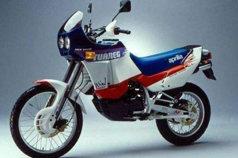 Il y a 45 ans, Aprilia défiait déjà la BMW GS : cette Tuareg née pour le Dakar a inventé la vraie trail d’aventure avant tout le monde