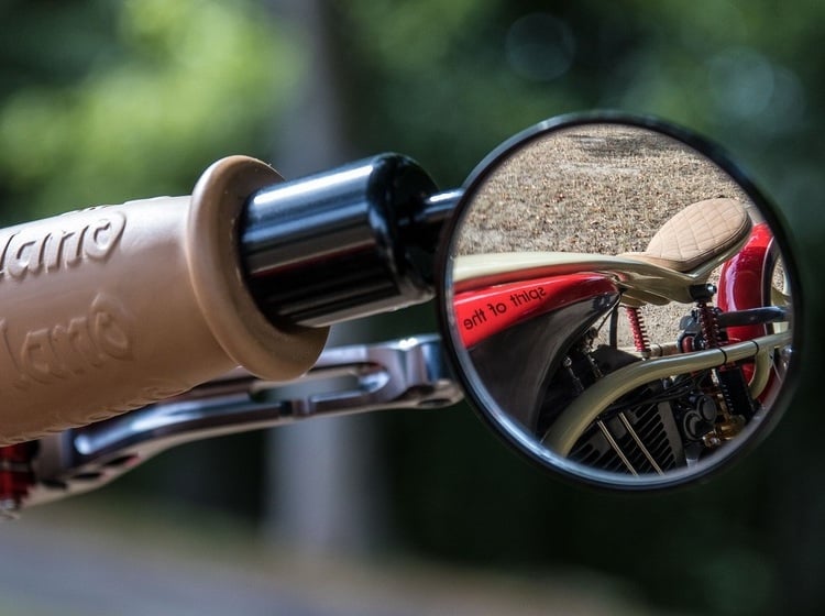 disparue à cause de la seconde guerre mondiale, cette marque tchèque revient 80 ans plus tard avec une böhmerland 21 à 58 000 € réservée à 10 motards dans le monde 4