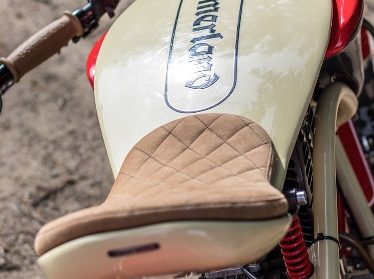 disparue à cause de la seconde guerre mondiale, cette marque tchèque revient 80 ans plus tard avec une böhmerland 21 à 58 000 € réservée à 10 motards dans le monde 6