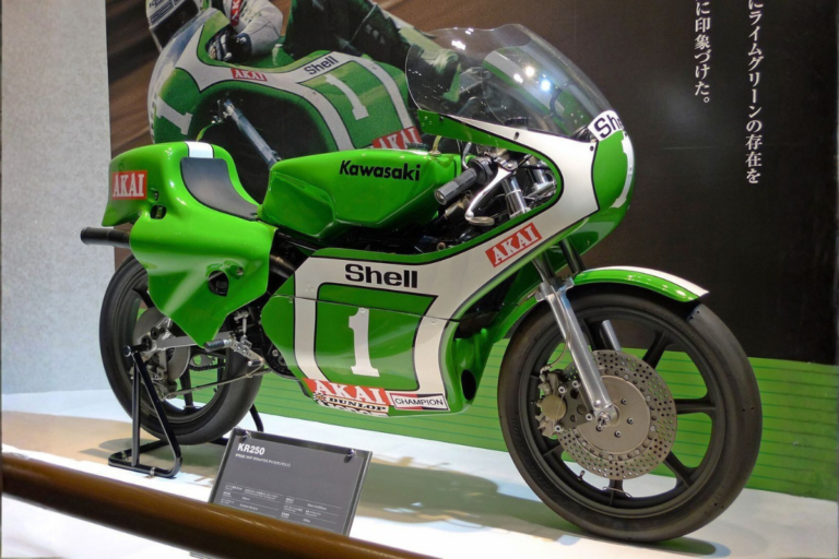 kawasaki a osé vendre une moto construite comme une championne du monde comment la kr 250 s’est transformée en l’un des plus gros fiascos de l’histoire
