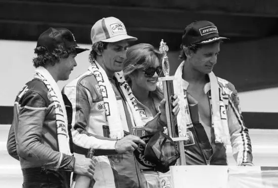 ce génie de la vitesse qui a traversé l’atlantique en fourgonnette pour défier les meilleurs et a fini “champion sans couronne” dans un atelier de menuiserie 4