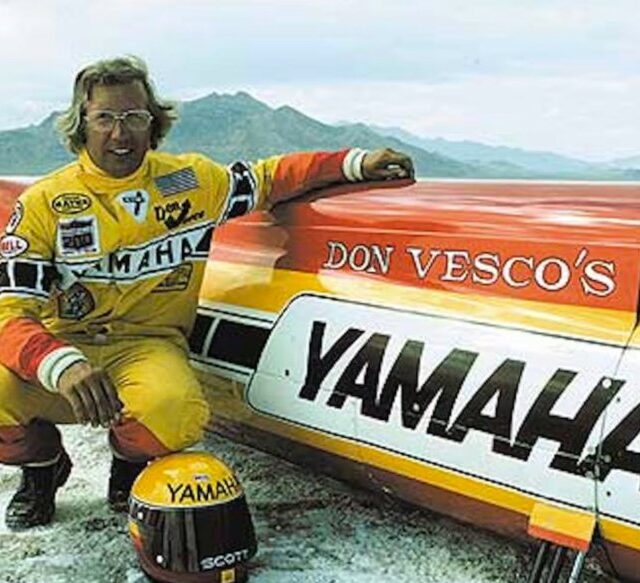 ce “submersible” à deux temps a pulvérisé la barre des 480 kmh en 1975 la silver bird et la lightning bolt, motos les plus folles de l’histoire, vont enfin changer de propriétaire 8