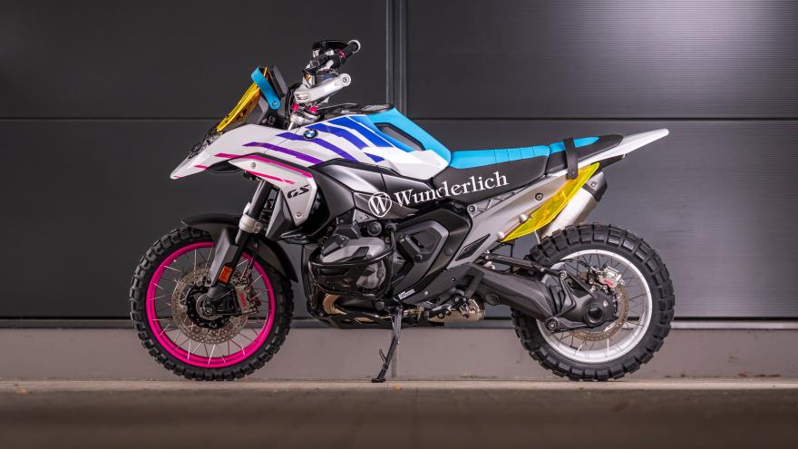 c’est le kit qui arrête enfin de mentir sur la bmw r1300 gs wunderlich la désosse, remonte la selle, relève l’échappement et en fait la vraie moto de rallye que les pubs promettent depuis des années 2