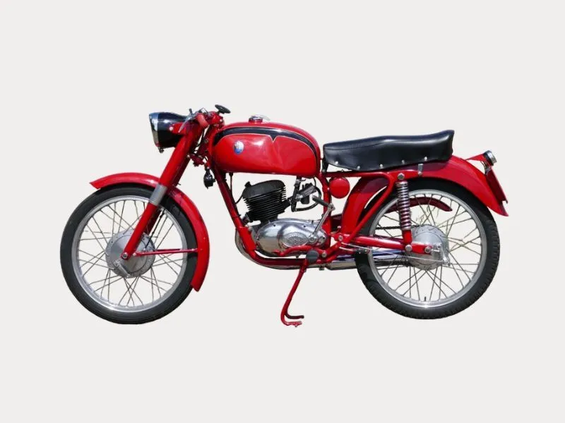 cette marque connue pour ses voitures de luxe a commencé par des motos pas chères pour survivre à la seconde guerre mondiale 14