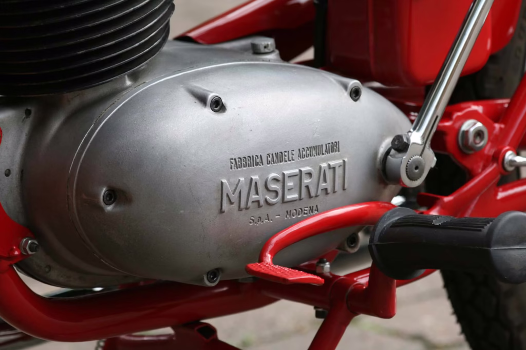 cette marque connue pour ses voitures de luxe a commencé par des motos pas chères pour survivre à la seconde guerre mondiale 8