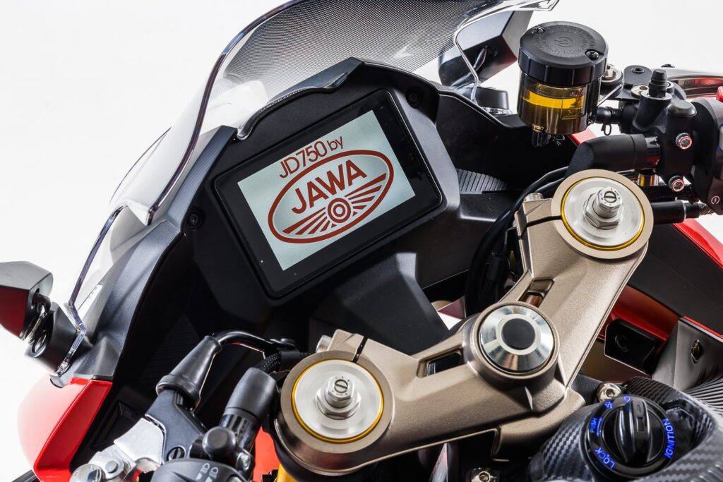 la chine a berné l’europe elle vend la même moto sous quatre noms différents et des milliers de motards paient jusqu’à 2 200 € de plus juste pour un logo sur le réservoir 14