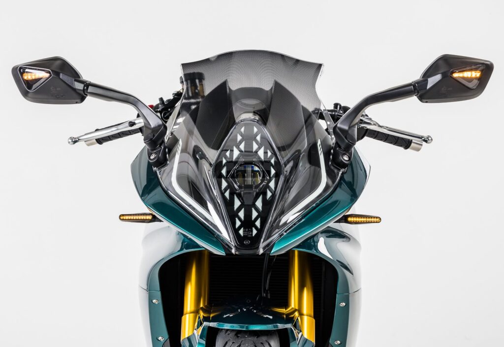 la chine a berné l’europe elle vend la même moto sous quatre noms différents et des milliers de motards paient jusqu’à 2 200 € de plus juste pour un logo sur le réservoir 19