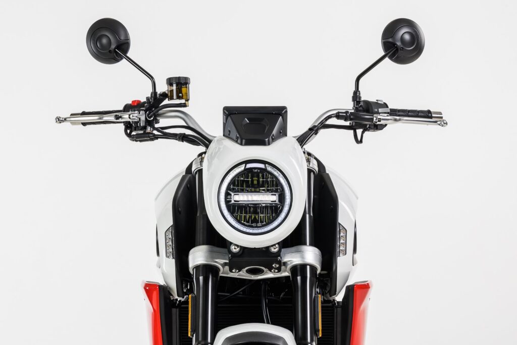 la chine a berné l’europe elle vend la même moto sous quatre noms différents et des milliers de motards paient jusqu’à 2 200 € de plus juste pour un logo sur le réservoir 7