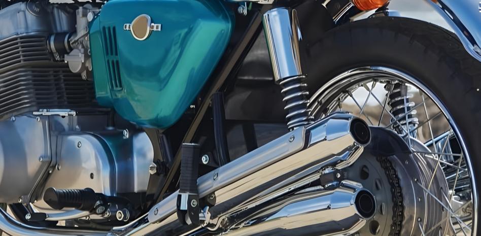 la moto de route la plus chère de l’histoire n’est pas une motogp cette honda cb750 four unique, jamais destinée au public, vient de partir à près de 300 000 € 12