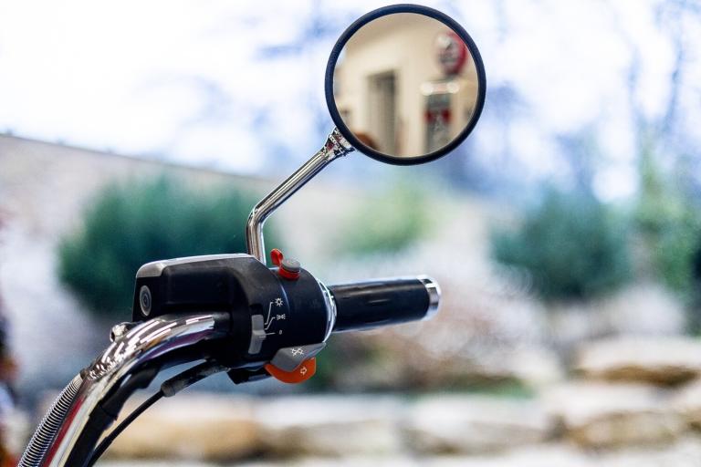 la moto « la moins désirée » de bmw revient par la grande porte 26 ans plus tard, ce r850 c quasi neuve pourrait valoir bien plus que prévu 10