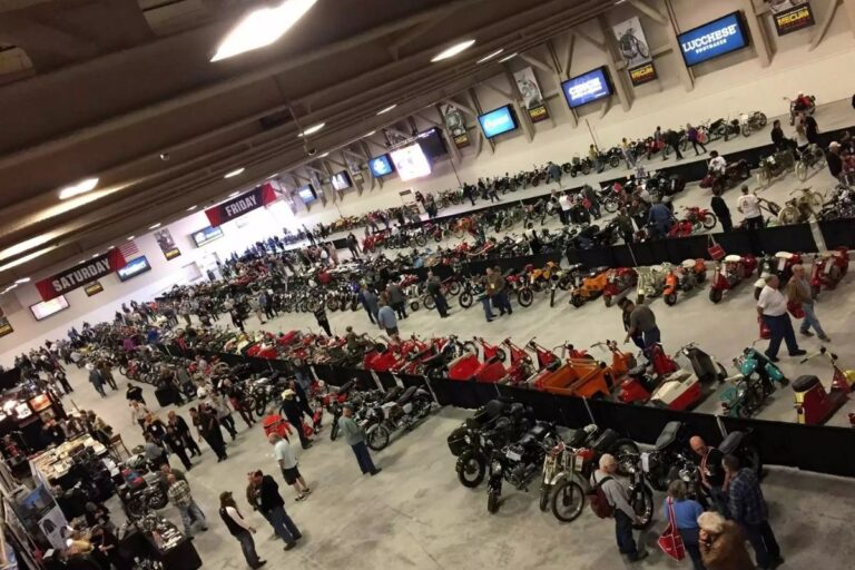 le rêve secret de tous les motards des années 90 se joue à las vegas plus de 1 500 motos de légende aux enchères, avec des icônes bradées à des prix dérisoires
