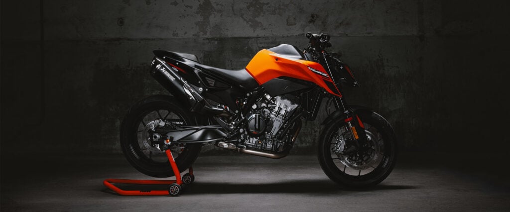 les premières images de la nouvelle ktm 790 duke 2026 viennent de fuiter ce que tous les motards doivent savoir sur son look agressif venu de chine 11