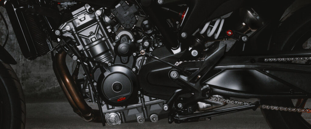 les premières images de la nouvelle ktm 790 duke 2026 viennent de fuiter ce que tous les motards doivent savoir sur son look agressif venu de chine 6