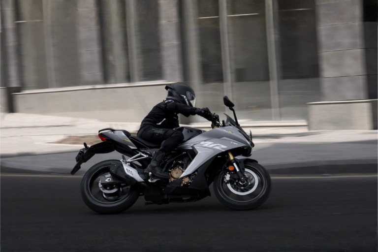 65 millions de motos vendues en 2025 honda écrase tout à 20 millions, 4 marques indiennes dans le top 10 et l'europe chute de 13%