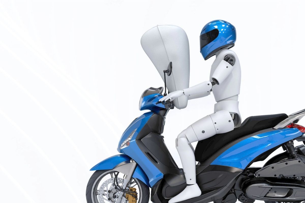 ce nouvel airbag moto “câlin” veut littéralement vous serrer dans ses bras en cas de crash l’invention folle qui pourrait sauver des milliers de motards