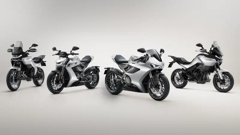 cette marque indienne inconnue en france vient de dépasser yamaha comment tvs est devenue le 3e géant mondial de la moto avec 5,46 millions de ventes 2
