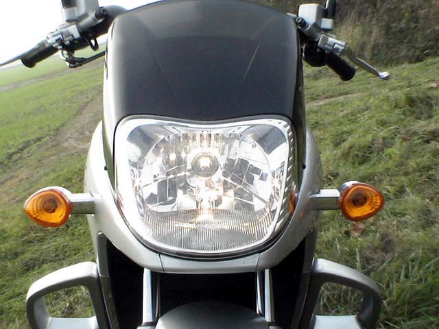 cfmoto v3 la moto scooter chinoise la plus étrange des années 2000 revient sur le devant de la scène 14