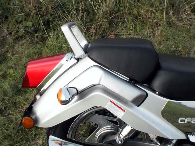 cfmoto v3 la moto scooter chinoise la plus étrange des années 2000 revient sur le devant de la scène 15