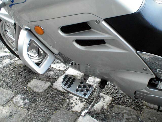 cfmoto v3 la moto scooter chinoise la plus étrange des années 2000 revient sur le devant de la scène 20