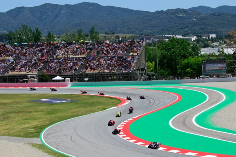 le motogp casse une tradition valence va perdre la grande finale au profit du nouveau circuit urbain d’adélaïde dès la fin des années 2020