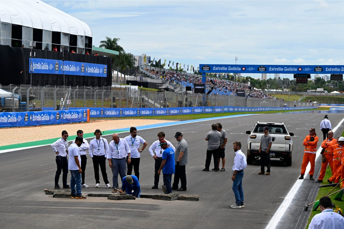 motogp brésil un égout vieux non documenté a failli ruiner le gp de goiana forçant dorna à raccourcir la course à 23 tours devant 148 384 spectateurs