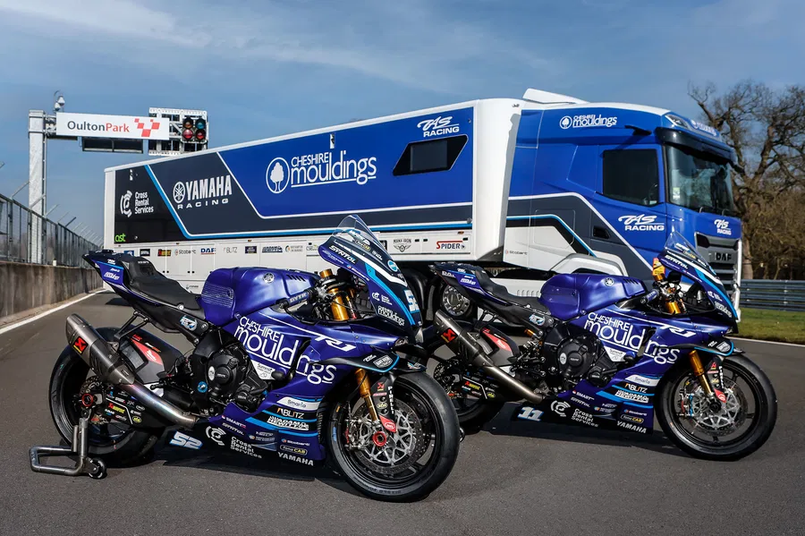 tas racing secoue le bsb 2026 danny kent débarque, rory skinner rempile et l’équipe revient à yamaha avec un duo qui vise déjà les victoires 2