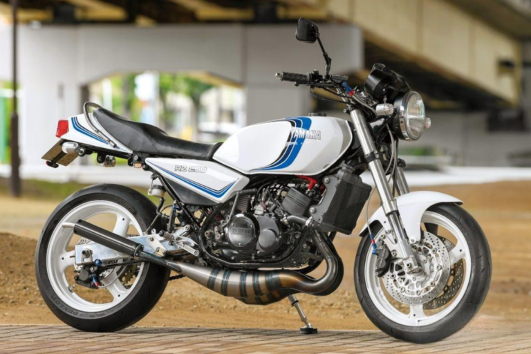 yamaha vient de ruiner le business des spéculateurs de pièces rz250 en remettant en production les carrosseries introuvables de ce deux temps mythique