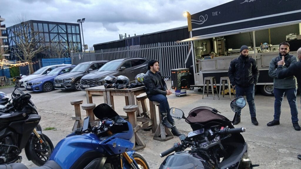 Des motards londoniens ont évité une augmentation de parking de 16 000 € par an avec une méthode insolite