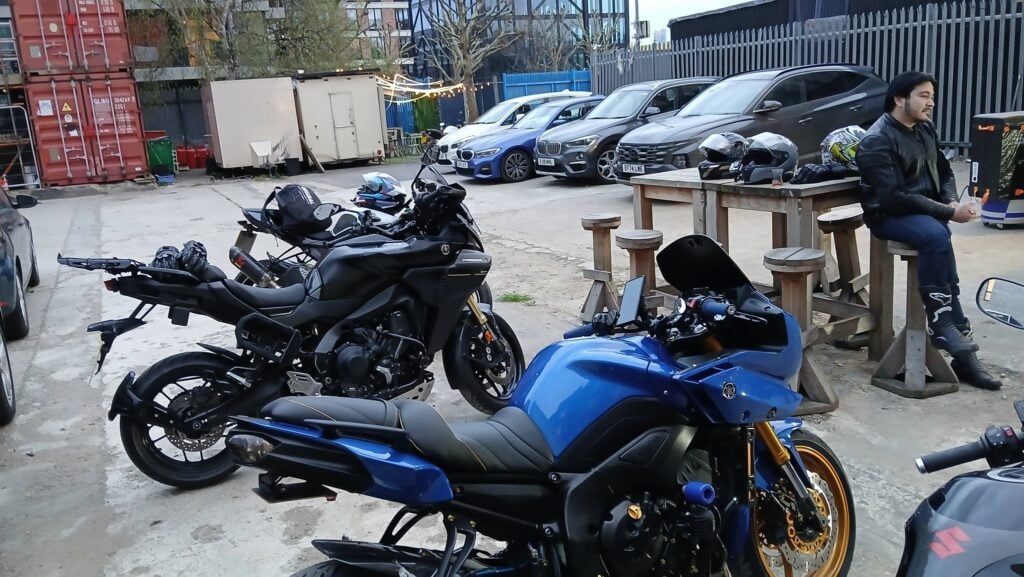 Des motards londoniens ont évité une augmentation de parking de 16 000 € par an avec une méthode insolite