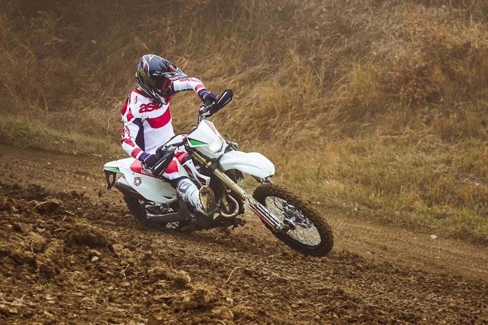 bimota bx450 c47c7b2e796fb88.jpg